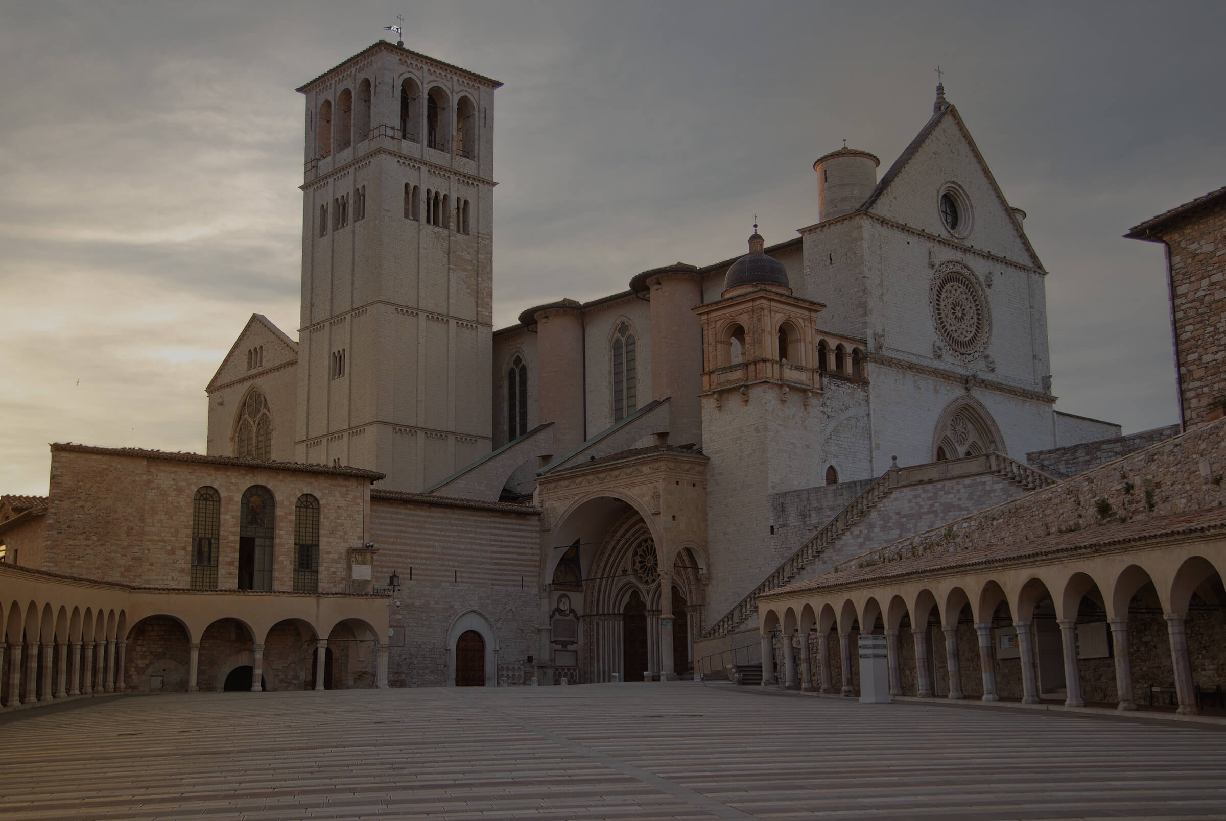 BENVENUTI ALL'HOTEL SORELLA LUNA